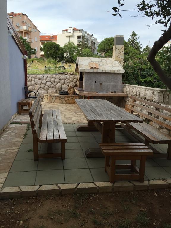 נובליה Apartments Villa Cherry מראה חיצוני תמונה