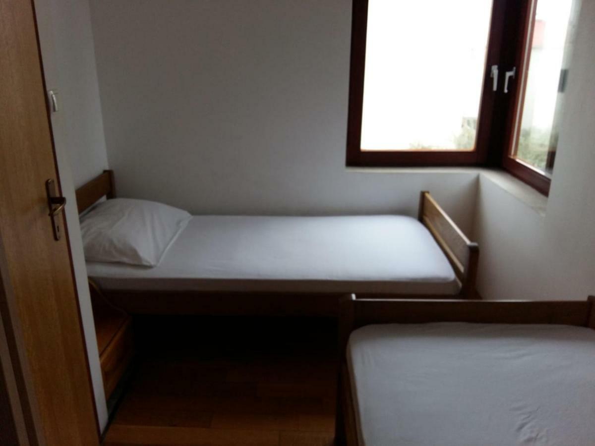 נובליה Apartments Villa Cherry מראה חיצוני תמונה