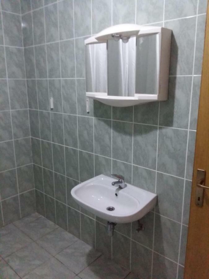 נובליה Apartments Villa Cherry מראה חיצוני תמונה