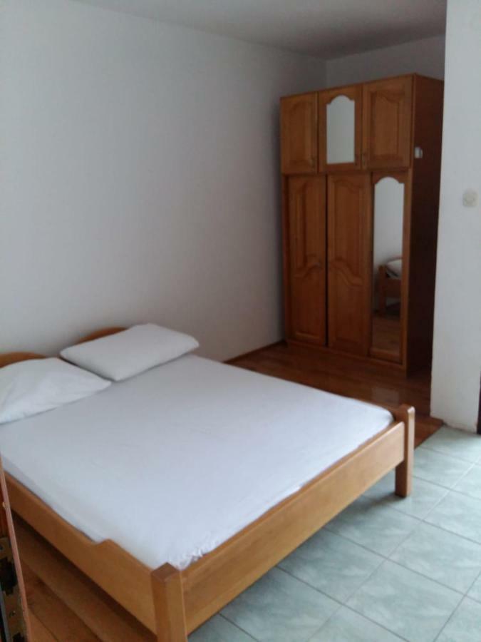 נובליה Apartments Villa Cherry מראה חיצוני תמונה